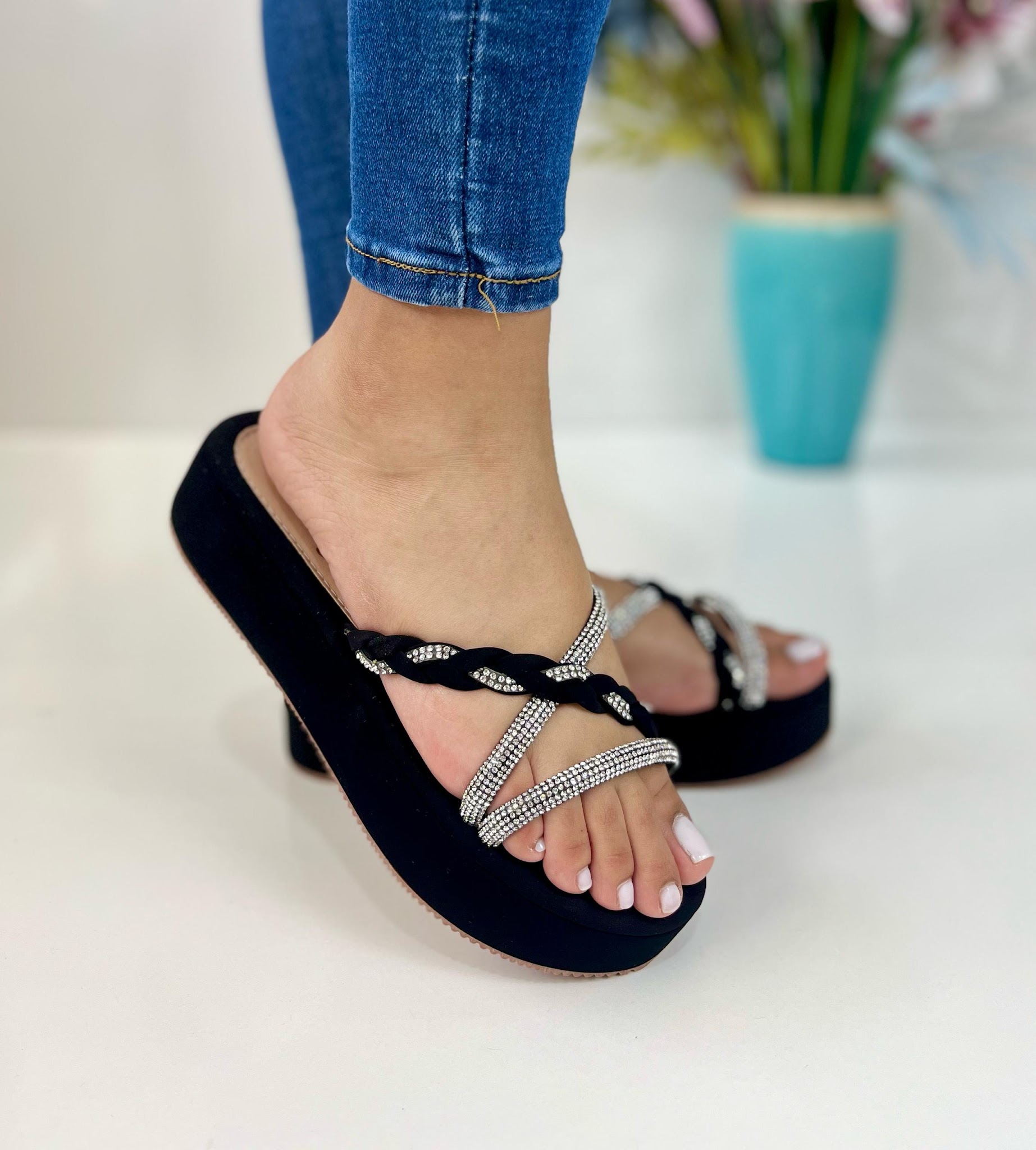 Duranza Night Shimmer Shimmer Clogs — Black