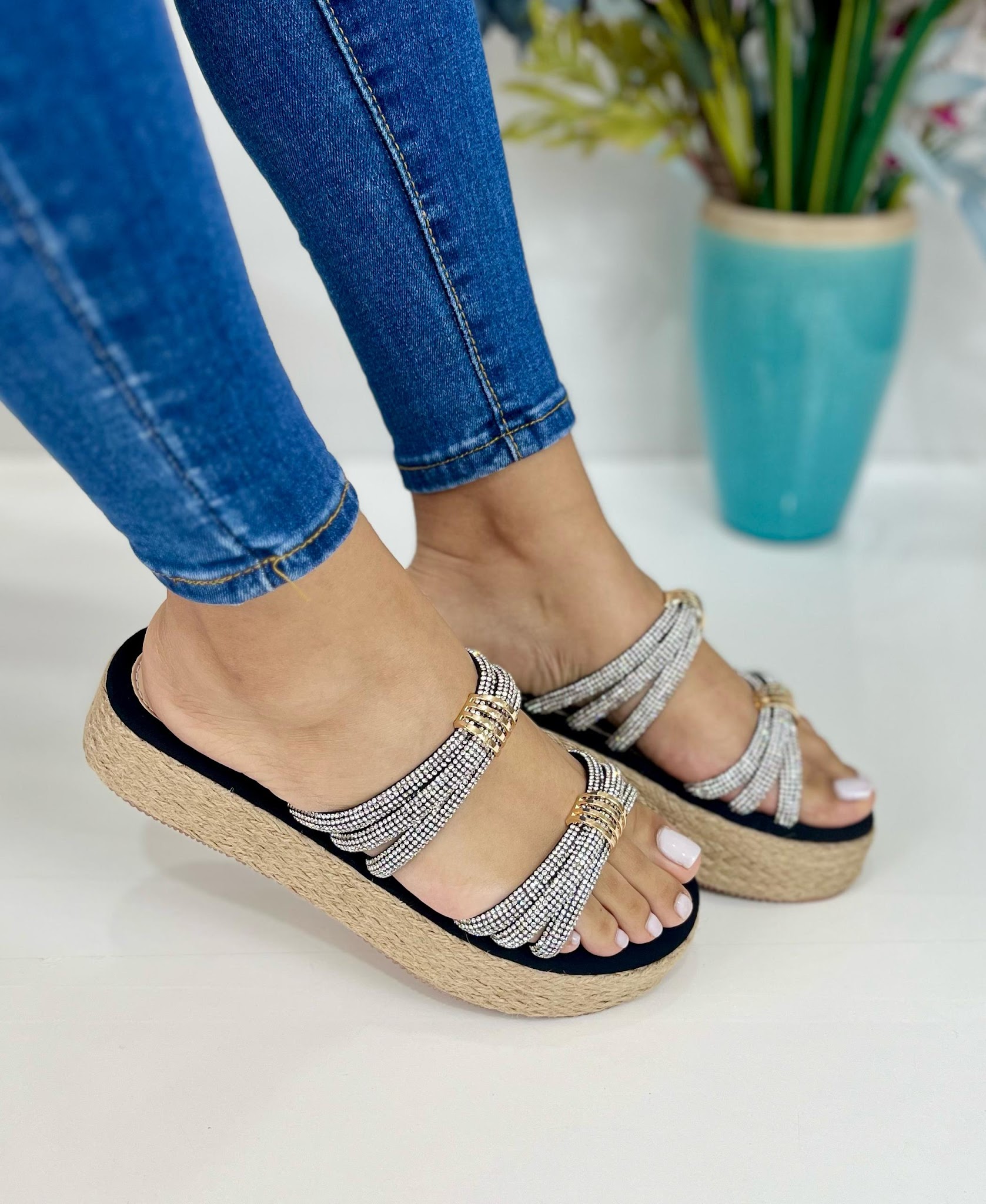 Duranza Sandy Lane Clogs — Beige