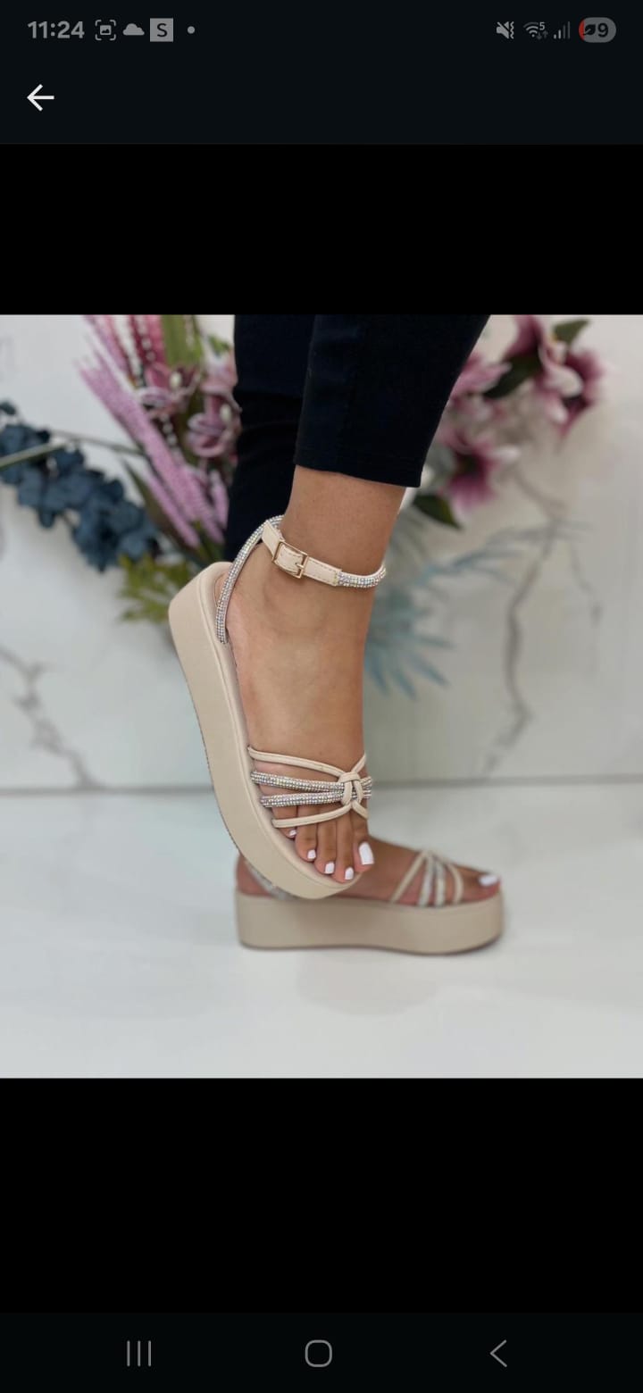 Duranza Sandstone Platform Shoes — Beige